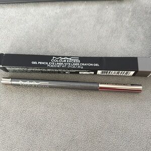 *91*MAC Colour Excess Gel Eyeliner Pencil